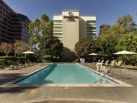 DoubleTree by Hilton Orange County Airport 