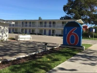 Motel 6 South 
