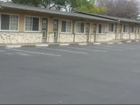 Town and Country Inn 