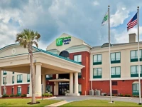 Holiday Inn Express Hotel & Suites Selma 