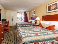 Knights Inn - Seymour 