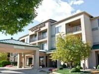 Courtyard by Marriott Champaign 