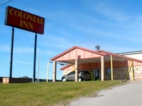 Colonial Inn Shawnee 1*