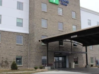 Holiday Inn Express Shawnee 