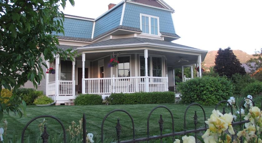 The Iron Gate Inn & Winery 