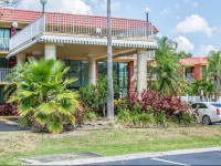 Quailty Inn & Suites at Tropicana Field
