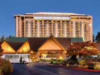 DoubleTree by Hilton Seattle Airport 
