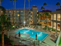 Best Western Plus Scottsdale Thunderbird Suites 