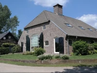 Onder de Bomen 