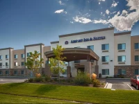 Best Western Plus Airport Inn & Suites 
