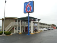 Motel 6 Somerset 