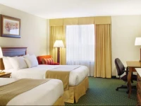 DoubleTree by Hilton Hotel & Executive Meeting Center Somerset 