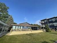 Lake Bluff Inn and Suites 