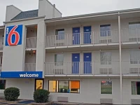 Motel 6 Charleston East Maccorkle Avenue 