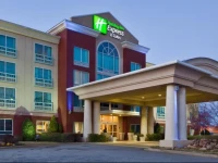 Holiday Inn Express & Suites I-26 & Us 29 At Westgate Mall 
