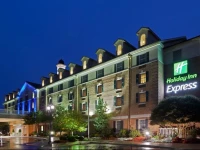 Holiday Inn Express State College at Williamsburg Square 
