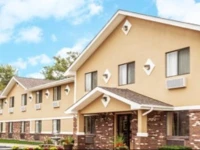 Super 8 Sterling Heights/Detroit Area 