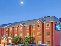 Microtel Inn & Suites by Wyndham Stockbridge 