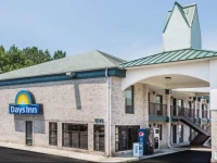Days Inn - Suffolk 