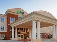 Holiday Inn Express Hotel & Suites Talladega 