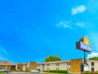 Days Inn South Tulsa 