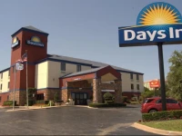 Days Inn Tulsa Central 