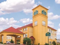 La Quinta Inn & Suites Tulsa Airport / Expo Square 