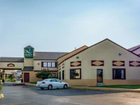 Quality Suites I-44 