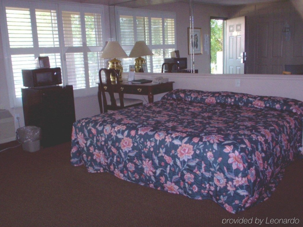 Inn On The Green Florida 