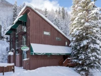 Manitou Lodge 