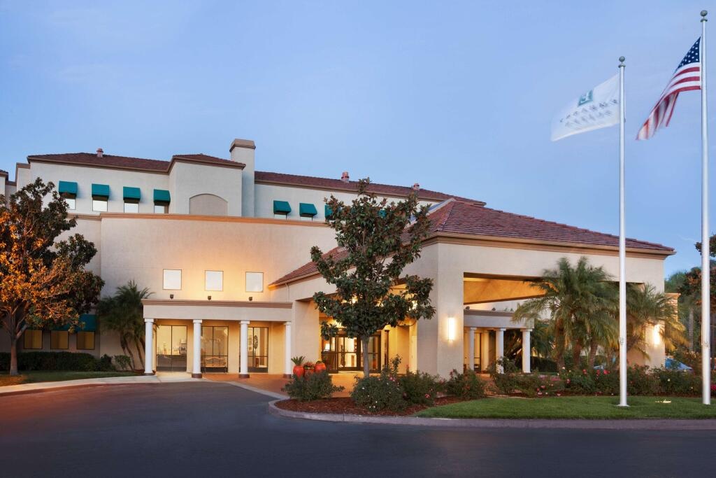 Embassy Suites by Hilton Temecula Valley Wine Country 