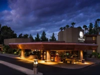 DoubleTree by Hilton Phoenix- Tempe 