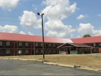 Red Carpet Inn (formerly Royal Inn) 