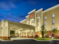 Hampton Inn Thomson 3*