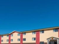 Super 8 Topeka Wanamaker Road 