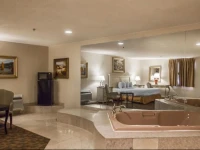 Rodeway Inn and Suites Torrnington 