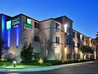 Holiday Inn Express & Suites Tracy 