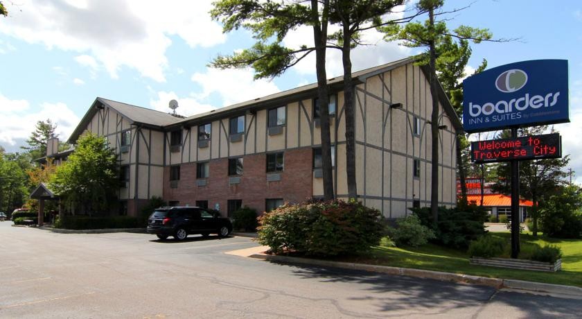 Boarders Inn and Suites of Traverse City 