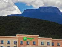 Holiday Inn and Suites Trinidad 