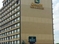 Quality Inn & Suites Cincinnati Downtown 