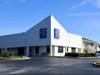 Motel 6 - Tupelo 