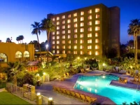 DoubleTree by Hilton Tucson-Reid Park 