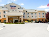 Fairfield Inn and Suites by Marriott Winchester 