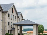 Super 8 Uniontown PA 