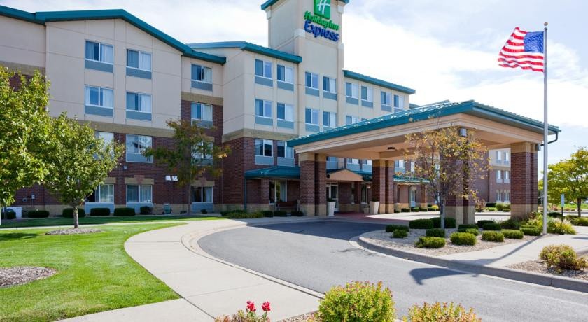 Holiday Inn Express Hotel & Suites-St. Paul 