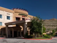 Courtyard by Marriott Santa Clarita Valencia 