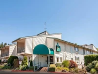 Quality Inn & Suites Vancouver 