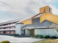 Super 8 Vandalia/Dayton International Airport 