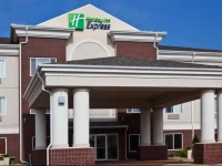 Holiday Inn Express & Suites Vermillion 