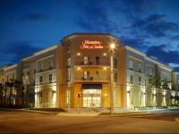 Hampton Inn and Suites by Hilton Vero Beach-Downtown 